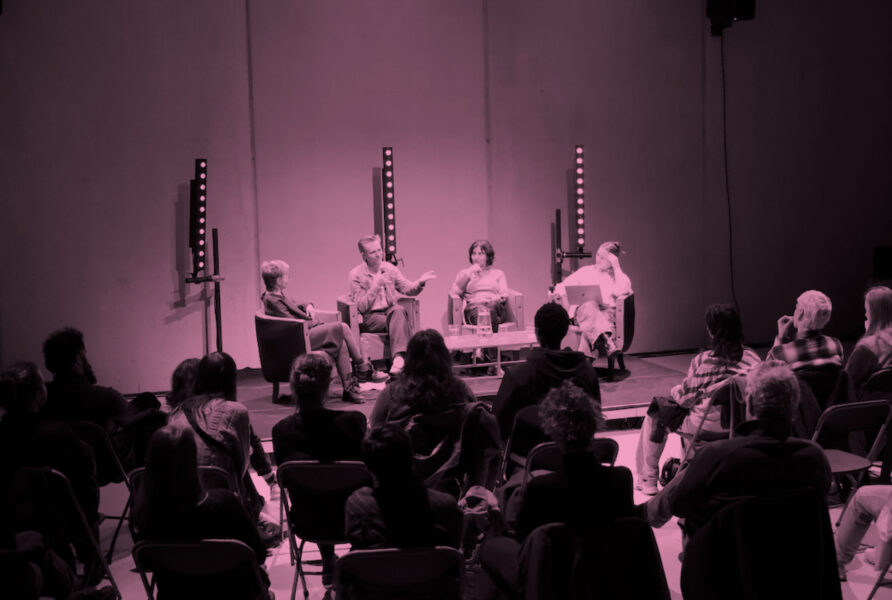 DANCING DIALOGUES MARCH MC BEELD